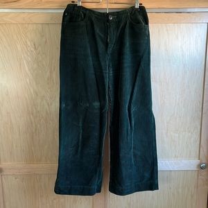 AG cropped wide leg green corduroy pants. Size 30.